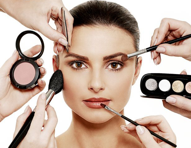 beauty-image-with-make-up-products